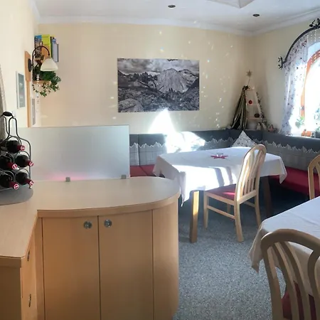Gaestehaus Sissy Penzion Längenfeld